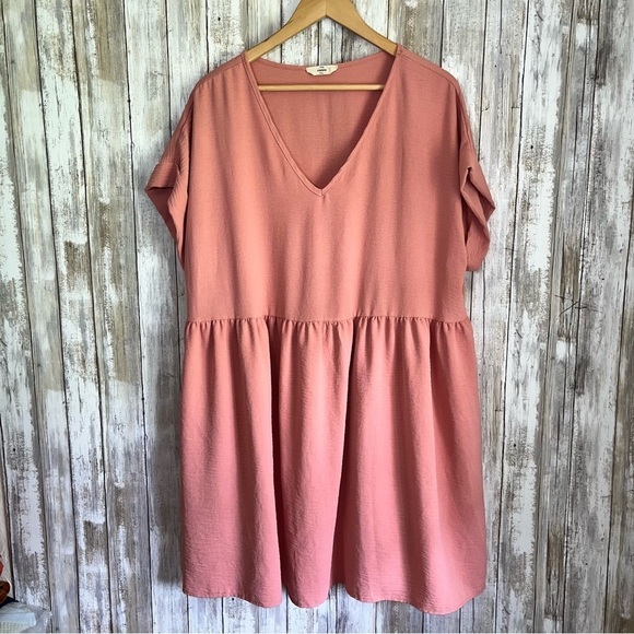 entro Dresses & Skirts - Entro Babydoll Dress